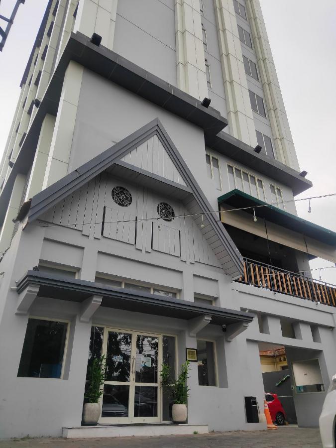 Batiqa Hotel Darmo - Surabaya Exterior photo