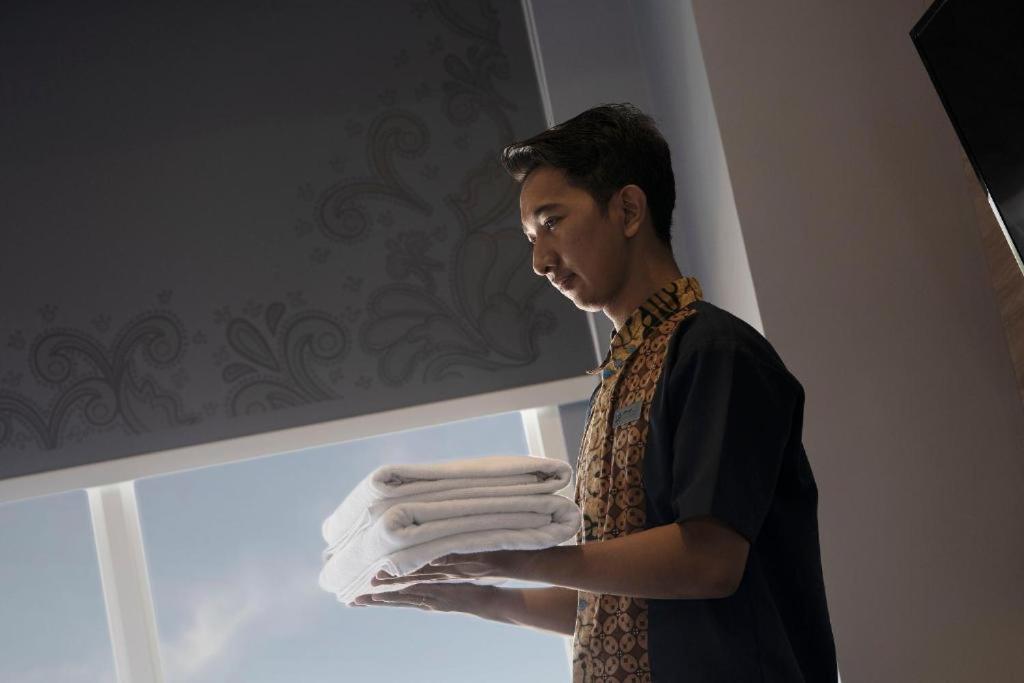 Batiqa Hotel Darmo - Surabaya Exterior photo