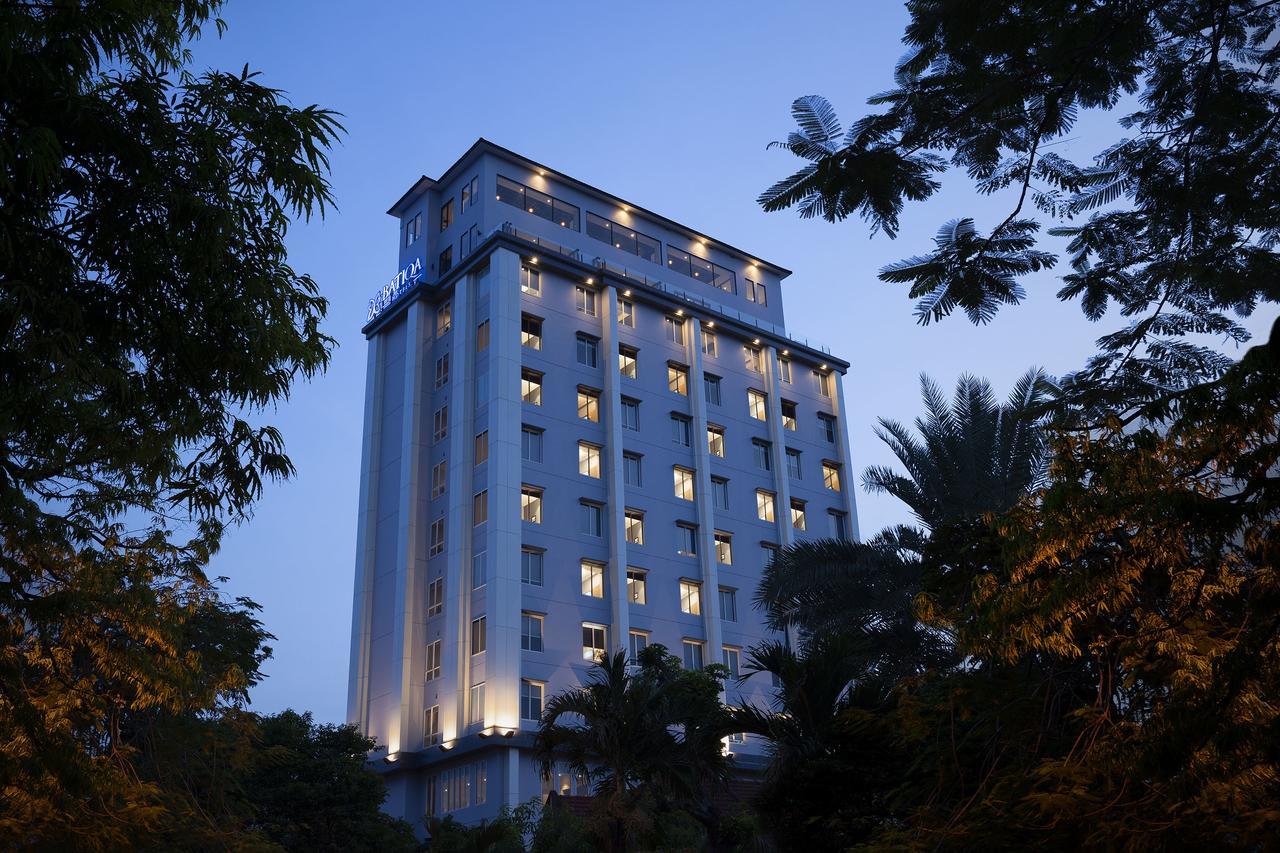 Batiqa Hotel Darmo - Surabaya Exterior photo
