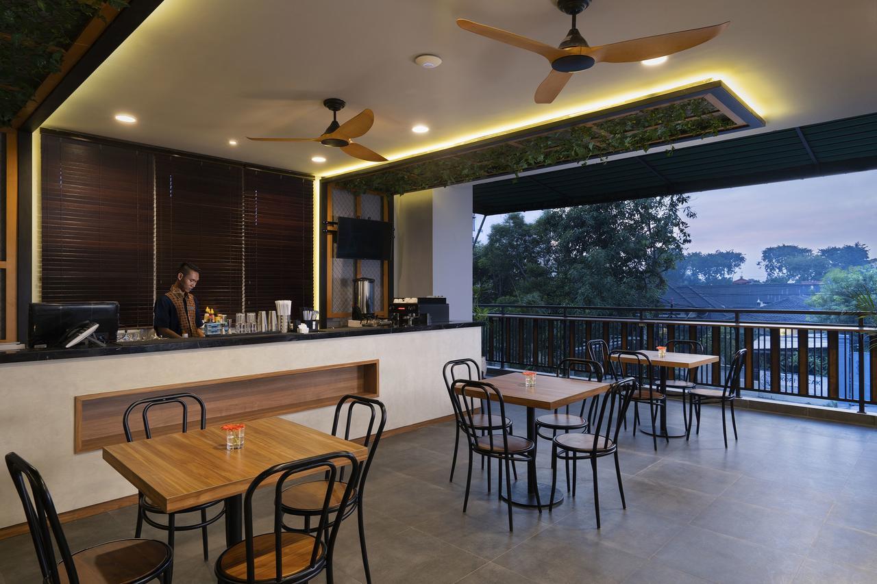 Batiqa Hotel Darmo - Surabaya Exterior photo