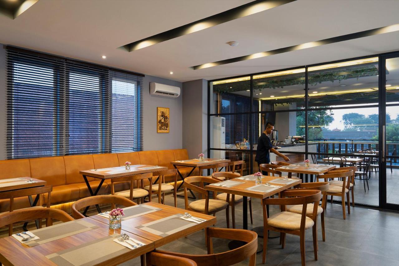 Batiqa Hotel Darmo - Surabaya Exterior photo